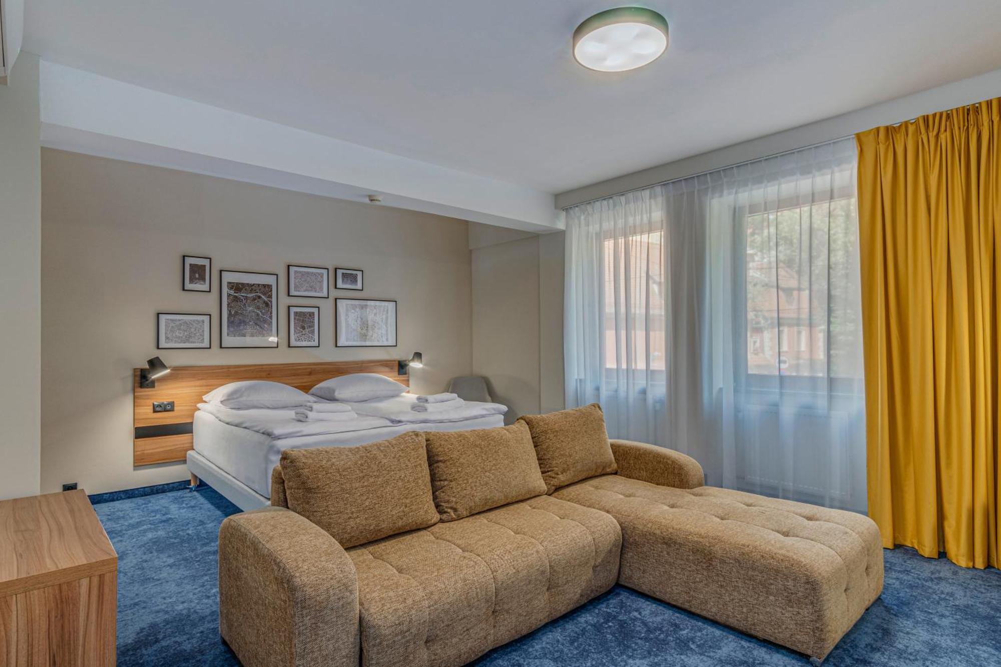Tulip - Centre Hotel 3*